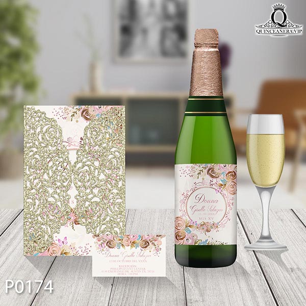 Paquete de Invitaciones para Quinceañera diseño en oro tema floral con rosas