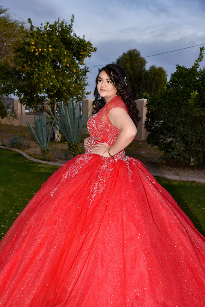 hermoso vestido rojo quinceañera